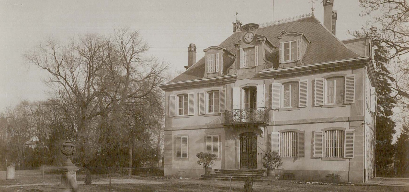 L HISTOIRE DU LIEU visual data 8